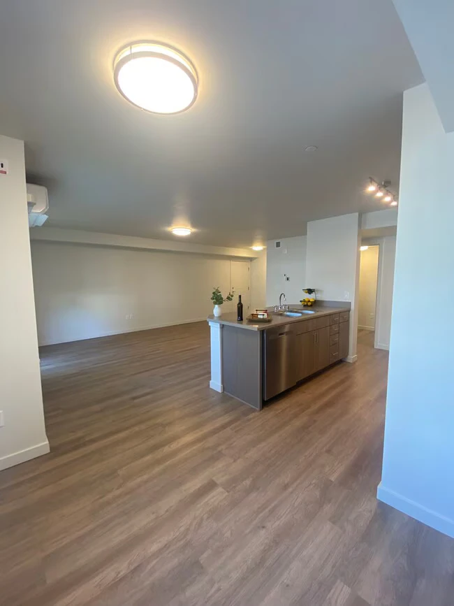 Unit Q101 Q101 floor plan